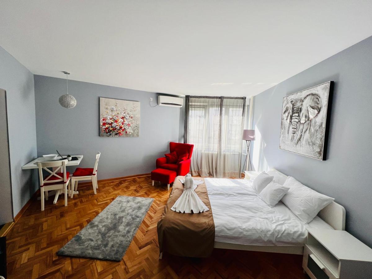 Iskra Lägenhet Belgrad